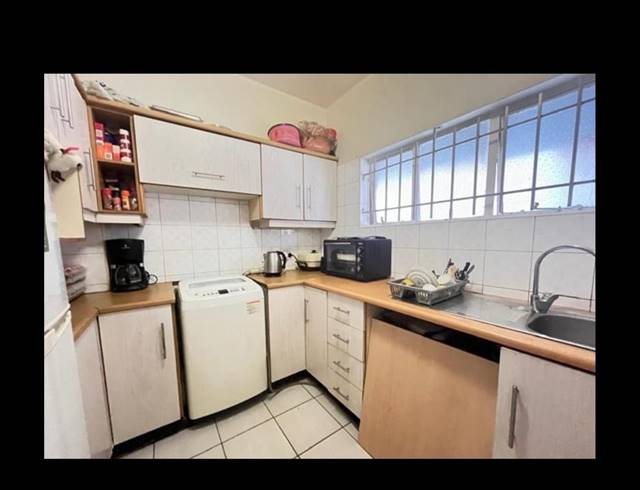 1 BEDROOM APARTMENT FOR SALE IN ESPLANADE